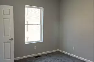 184 Avenue C, Woonsocket, RI 02895 - Photo 9