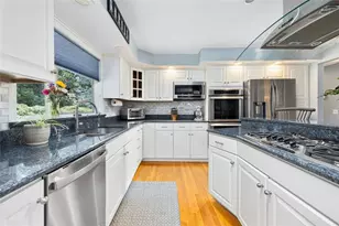 1801 Old Louisquisset Pike, Lincoln, RI 02865 - Photo 9