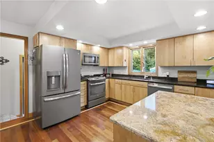 326 Henry Brown Rd, West Greenwich, RI 02817 - Photo 5
