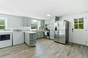 1281 Douglas Ave, North Providence, RI 02904 - Photo 5