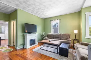 93 Whipple Ave, Cranston, RI 02920 - Photo 25