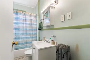 93 Whipple Ave, Cranston, RI 02920 - Photo 37