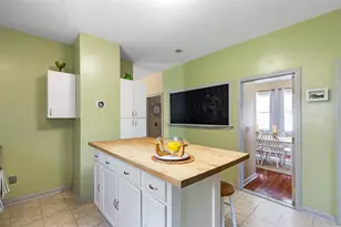 93 Whipple Ave, Cranston, RI 02920 - Photo 13