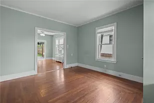 49 Woodbine St, Providence, RI 02906 - Photo 15