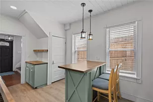 49 Woodbine St, Providence, RI 02906 - Photo 5
