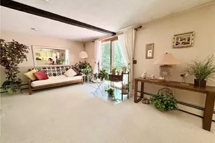 33 Mary Ann Dr, Exeter, RI 02822 - Photo 5