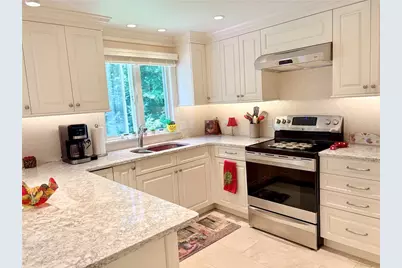 33 Mary Ann Drive, Exeter, RI 02822 - Photo 5