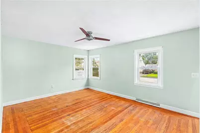 75 Thurston Street, East Providence, RI 02915 - Photo 7