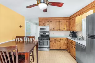 75 Thurston St, East Providence, RI 02915 - Photo 11