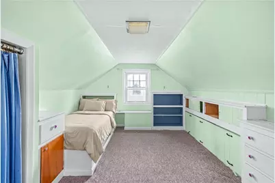 75 Thurston Street, East Providence, RI 02915 - Photo 21