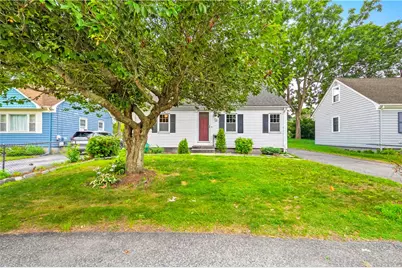 75 Thurston Street, East Providence, RI 02915 - Photo 3