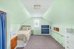 75 Thurston St, East Providence, RI 02915 - Photo 21