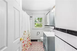 75 Thurston St, East Providence, RI 02915 - Photo 17