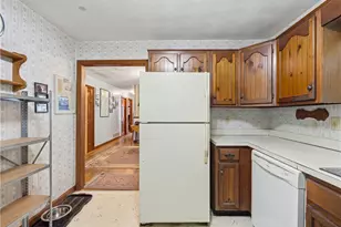 54 Narragansett Blvd, Portsmouth, RI 02871 - Photo 9