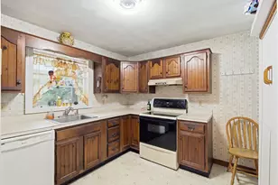 54 Narragansett Blvd, Portsmouth, RI 02871 - Photo 7