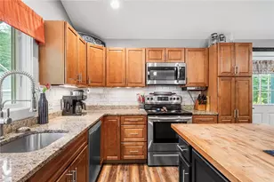 51 Paine Rd, Foster, RI 02825 - Photo 3