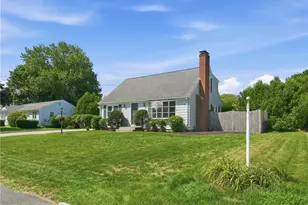 19 Crowfield Dr, Warwick, RI 02888 - Photo 3