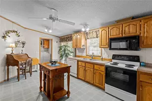 9 Nightingale Ln, Tiverton, RI 02878 - Photo 15