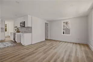 17 Dearborn St, Newport, RI 02840 - Photo 43