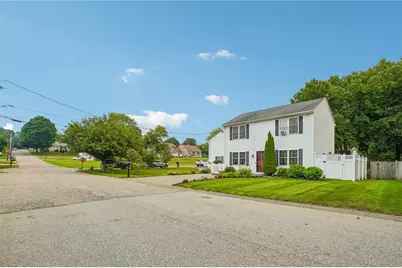 60 Sherman Avenue, Cumberland, RI 02864 - Photo 3