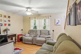 60 Sherman Ave, Cumberland, RI 02864 - Photo 5