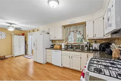 60 Sherman Avenue, Cumberland, RI 02864 - Photo 11