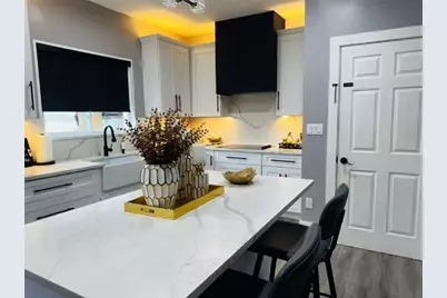 2 Parkview Avenue, Providence, RI 02905 - Photo 17