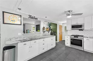 39 Okinawa Ave, Warwick, RI 02889 - Photo 17