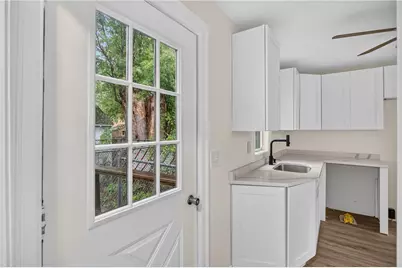 68 Uncas Street, Warwick, RI 02889 - Photo 23