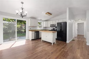 29 Pepper Bush Trail, Narragansett, RI 02874 - Photo 9