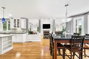 14 Longbrook Dr, Cumberland, RI 02864 - Photo 7
