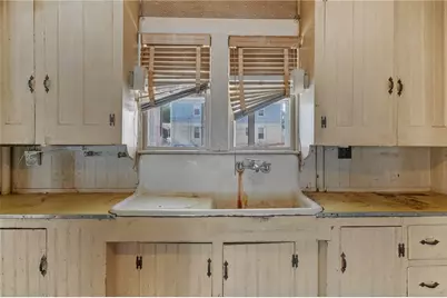 199 Garden Street, Pawtucket, RI 02860 - Photo 9
