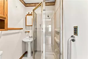 217 Narragansett St, Cranston, RI 02905 - Photo 17