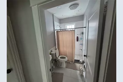 76 Pembroke Avenue #ROOM, Providence, RI 02908 - Photo 7