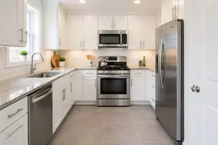213 State St, Bristol, RI 02809 - Photo 1