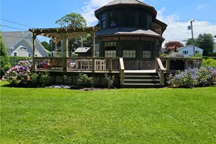 209 Coggeshall Ave, Newport, RI 02840 - Photo 49