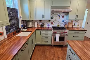 209 Coggeshall Ave, Newport, RI 02840 - Photo 17