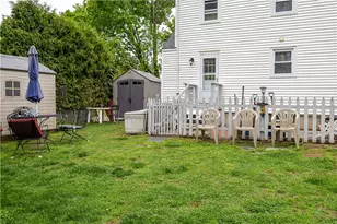 84 Harvard St, Cranston, RI 02920 - Photo 9