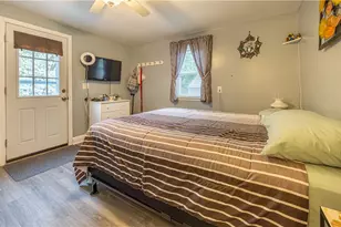 84 Harvard St, Cranston, RI 02920 - Photo 21