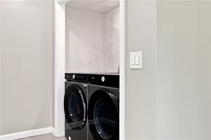 17 Ostend St, Johnston, RI 02919 - Photo 25