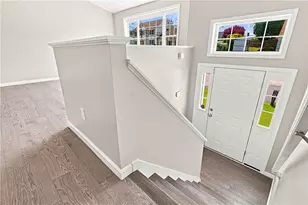 17 Ostend St, Johnston, RI 02919 - Photo 3