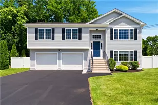 17 Ostend St, Johnston, RI 02919 - Photo 1