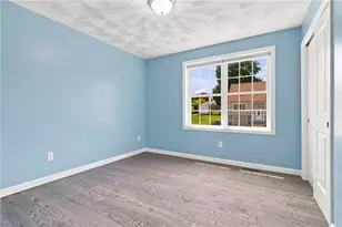 17 Ostend St, Johnston, RI 02919 - Photo 15
