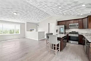 17 Ostend St, Johnston, RI 02919 - Photo 5