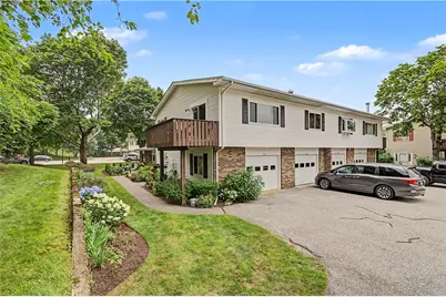 494 Round Hill Court #494, Warwick, RI 02886 - Photo 3