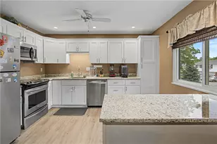 494 Round Hill Ct, Warwick, RI 02886 - Photo 11