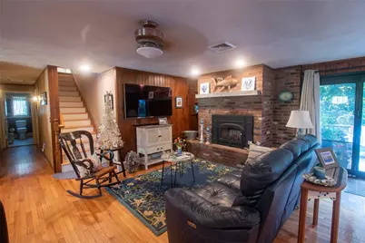 122 Elton Circle, Cranston, RI 02921 - Photo 5