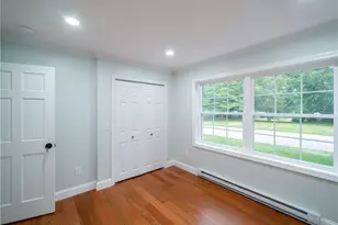 25 Pleasant Ave, Narragansett, RI 02882 - Photo 17