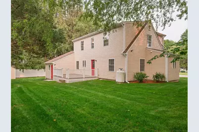 25 Pleasant Avenue, Narragansett, RI 02882 - Photo 3