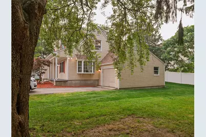 25 Pleasant Avenue, Narragansett, RI 02882 - Photo 5